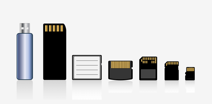 抜き忘れのメモリーカードがないか確認する